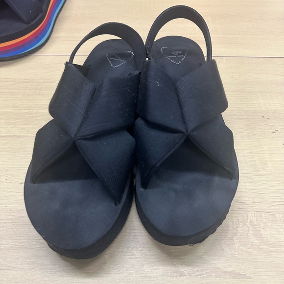 Rocket Dog Shoes - Rocket Dog Women's Hanalei Grosgrain Cotton/Heeled Platform Sandal Size 11 EUC